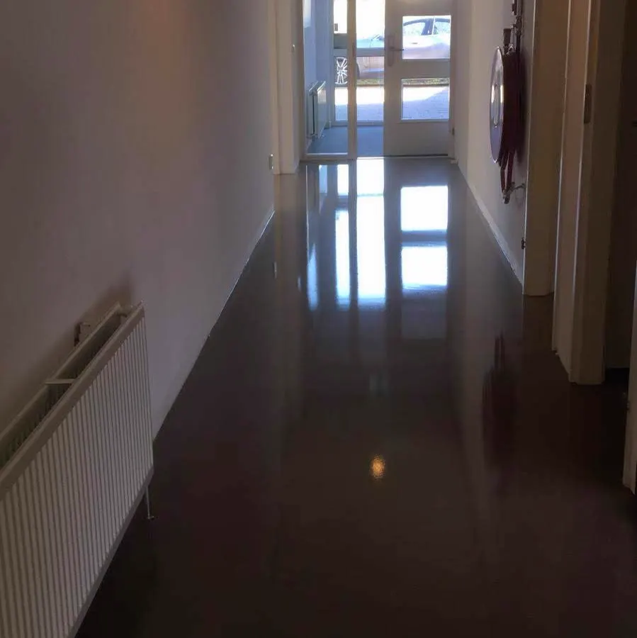 Detail van de afgewerkte ondervloer